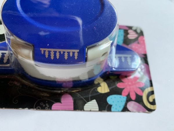 Bordürenstanzer Tannenbäume